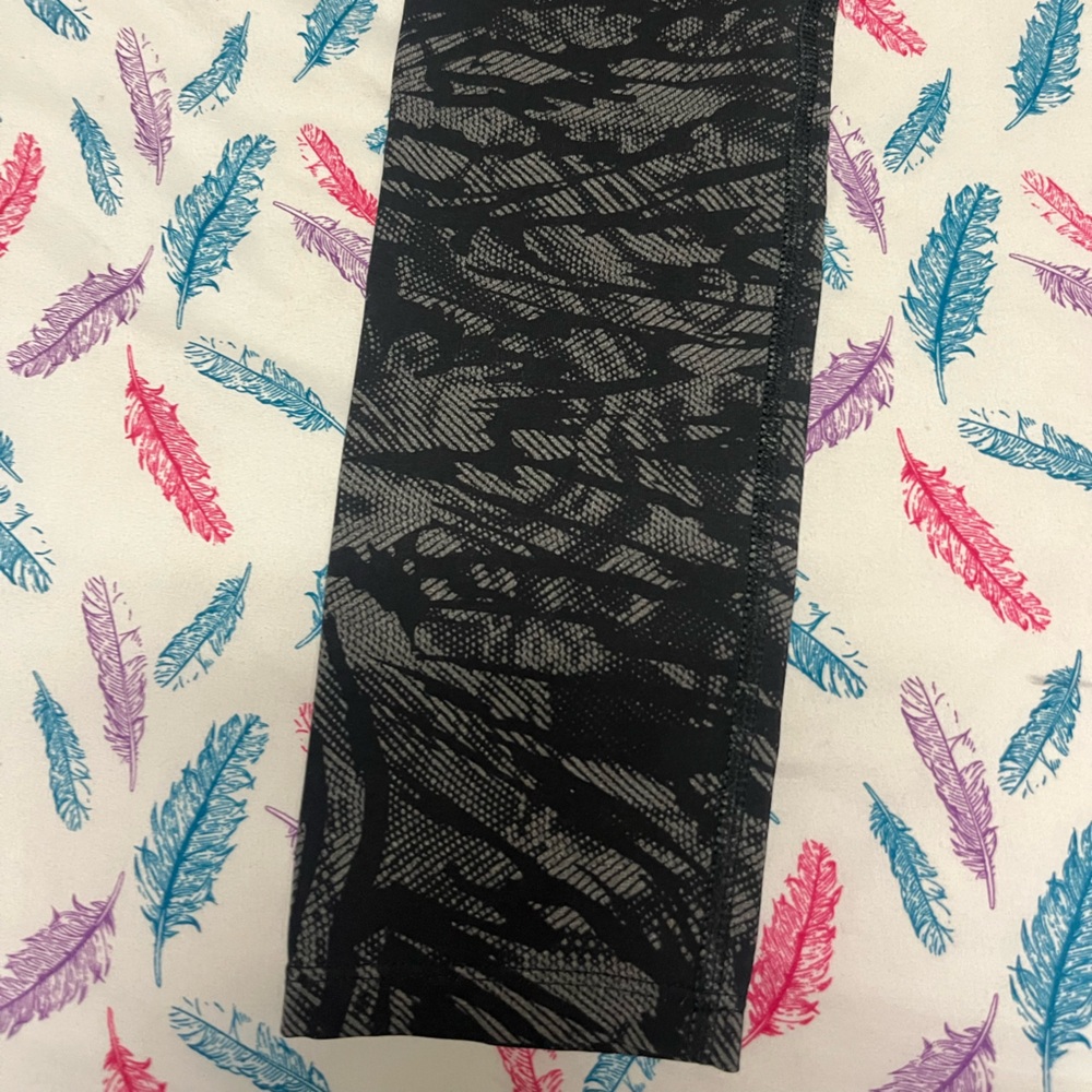 Black and Gray Patterned Leggings with Pink Trim - Picture 2 of 4